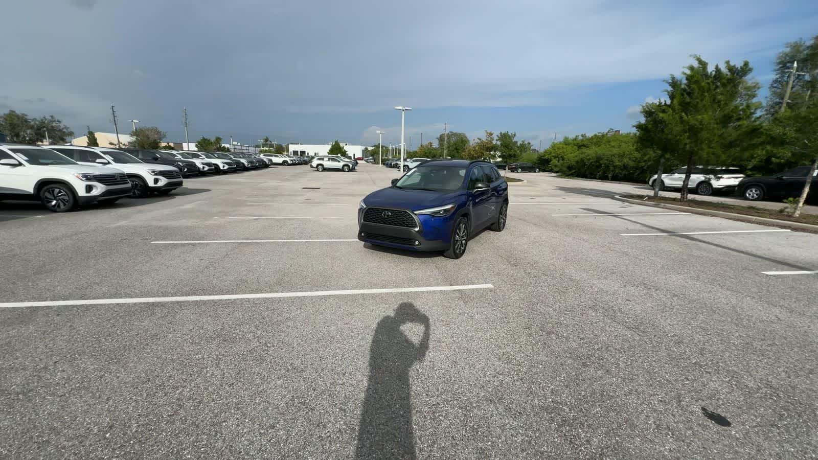 2025 Toyota Corolla Cross XLE