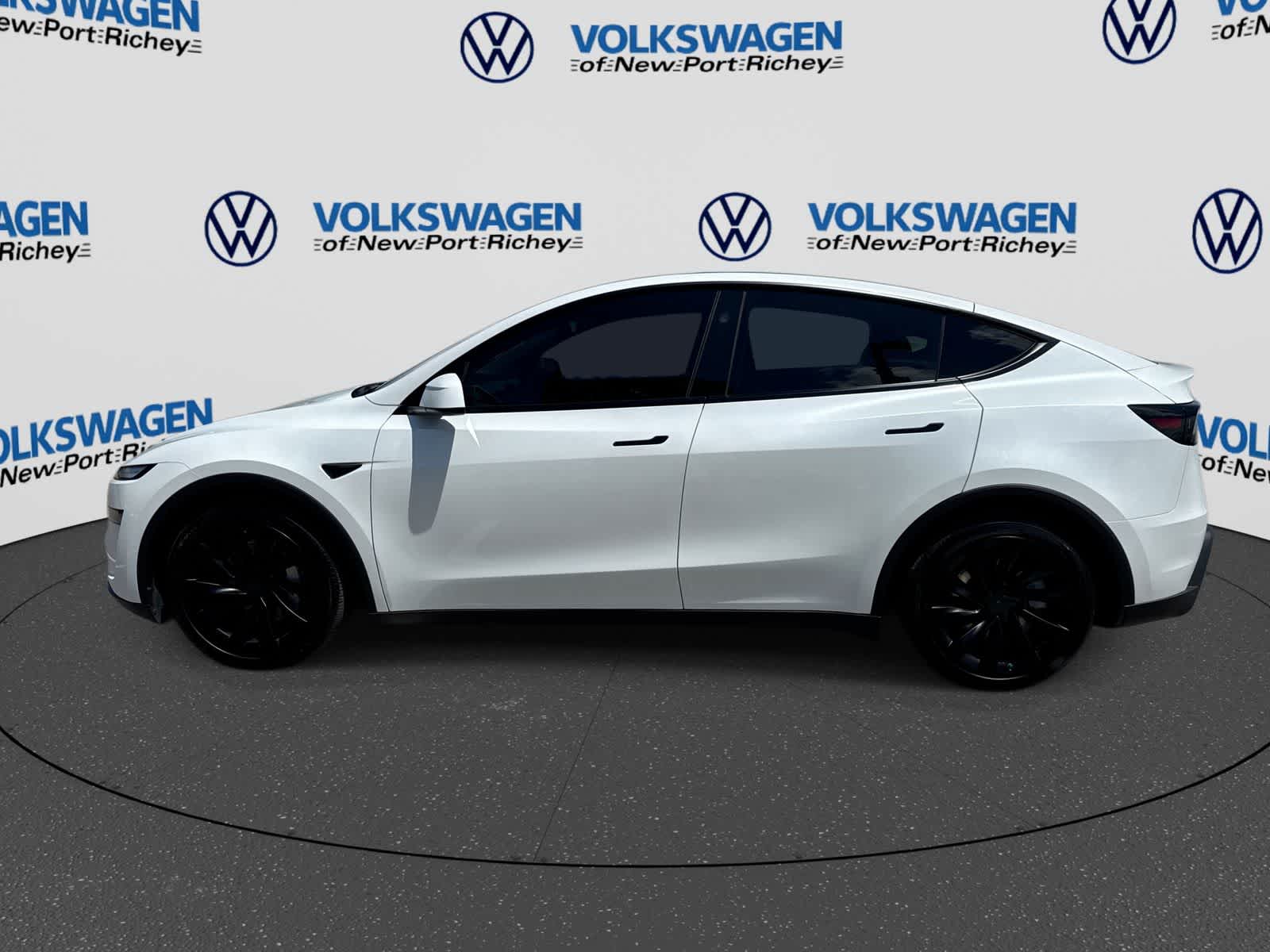 2026 Tesla Model Y AWD