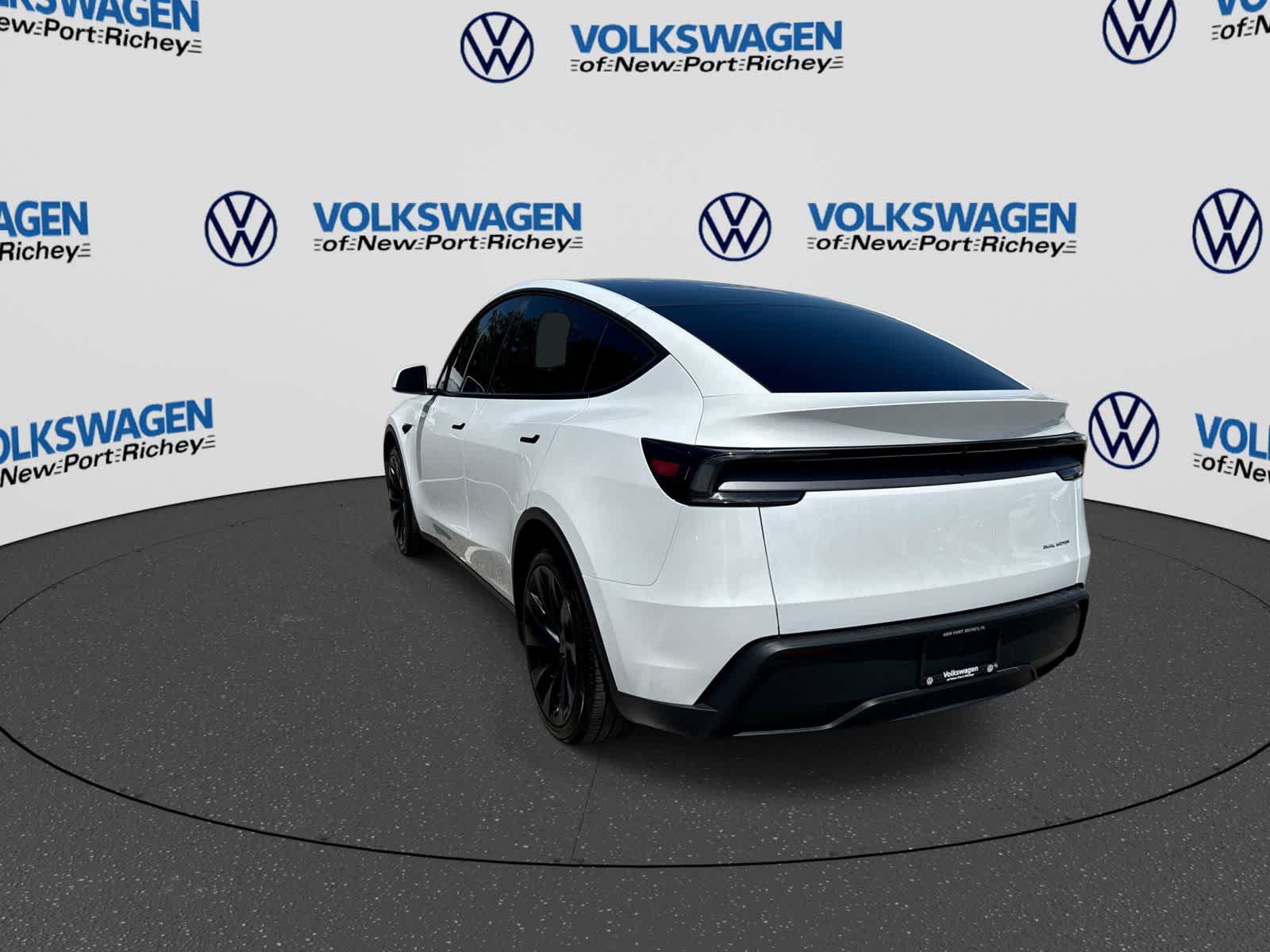 2026 Tesla Model Y AWD