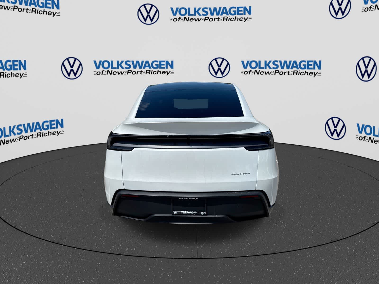 2026 Tesla Model Y AWD