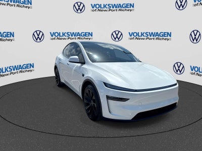2026 Tesla Model Y AWD