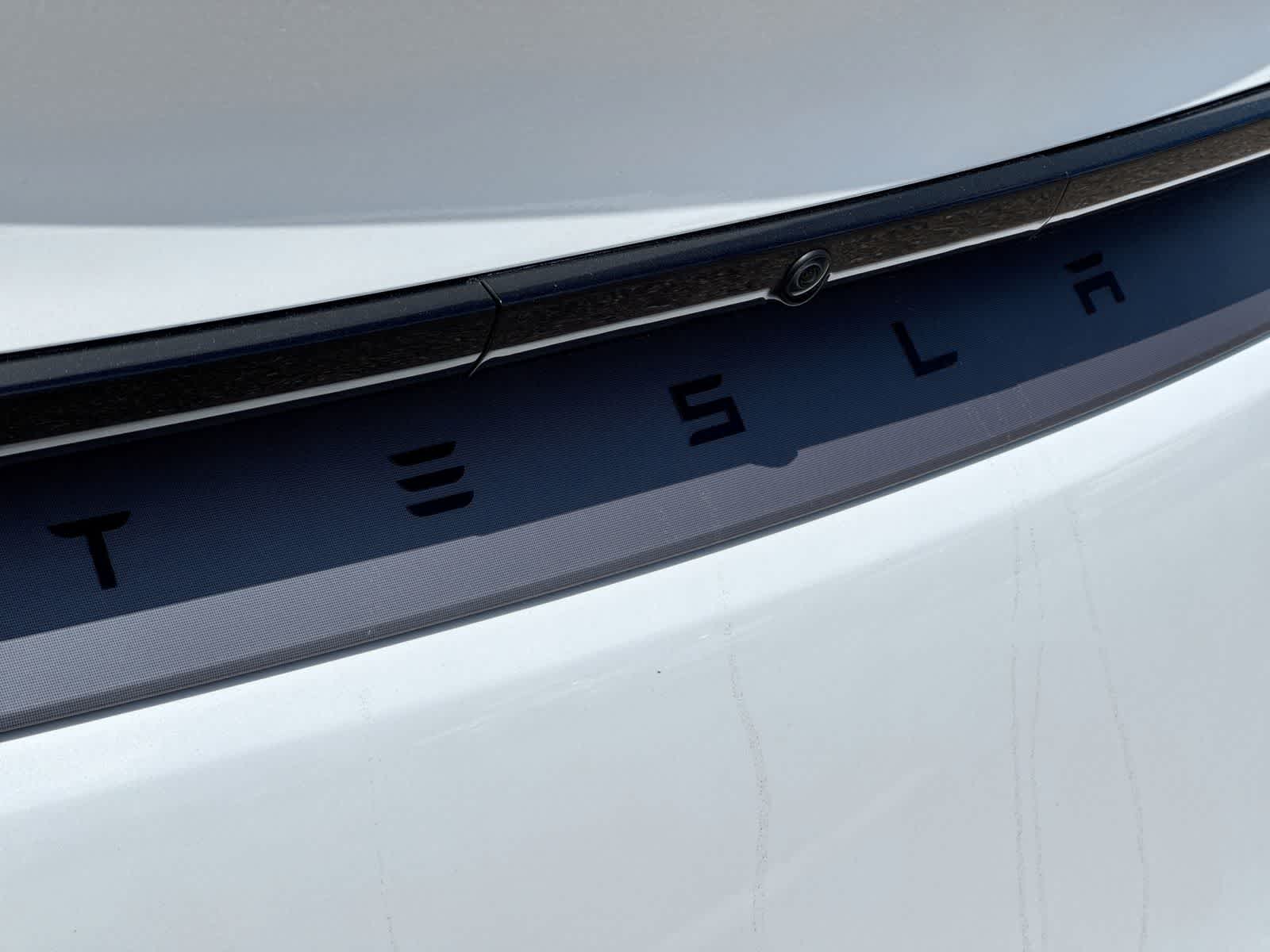 2026 Tesla Model Y AWD