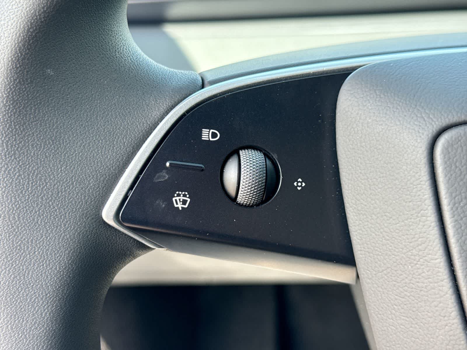 2026 Tesla Model Y AWD