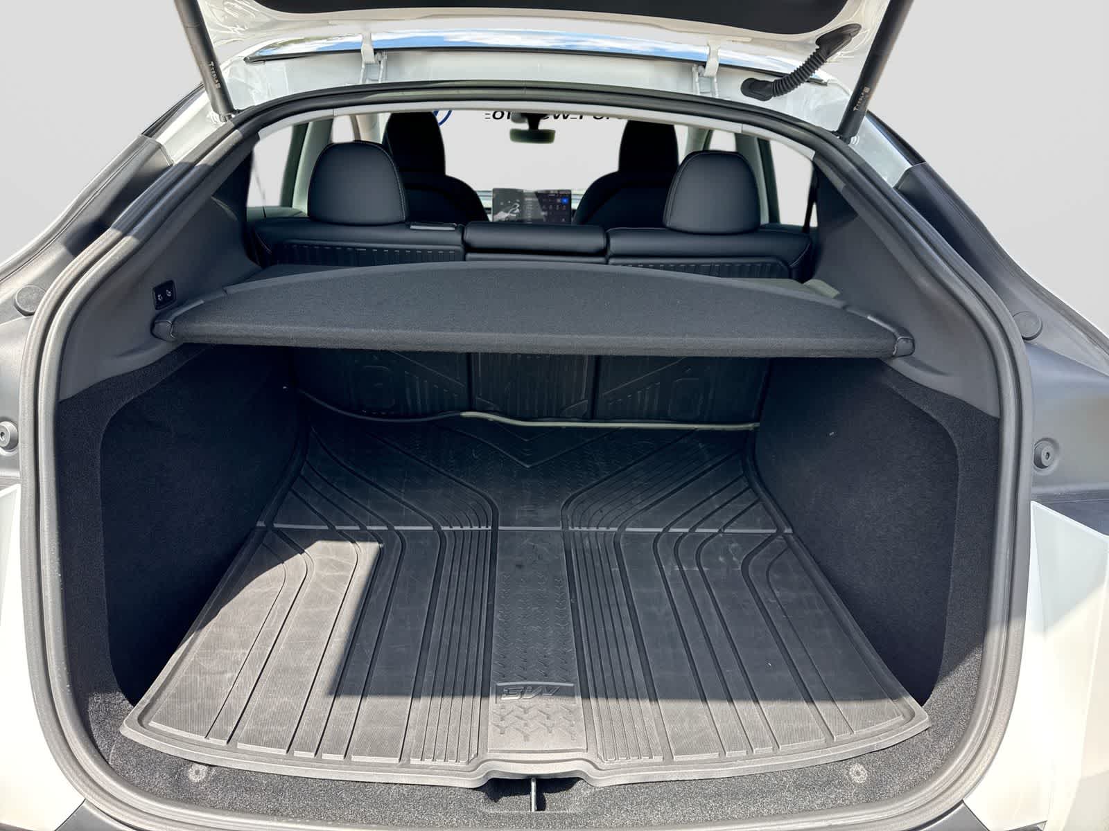 2026 Tesla Model Y AWD