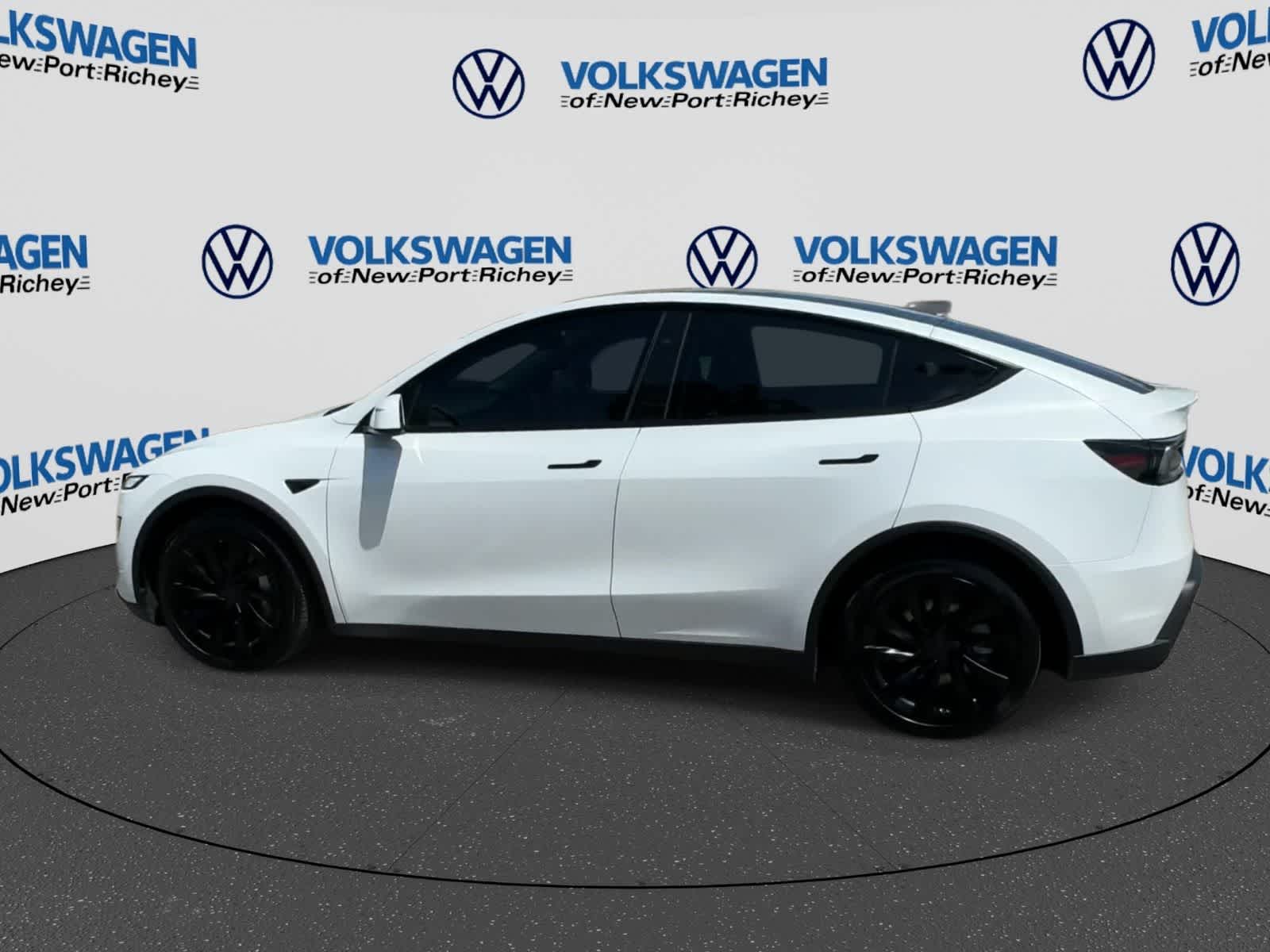 2026 Tesla Model Y AWD