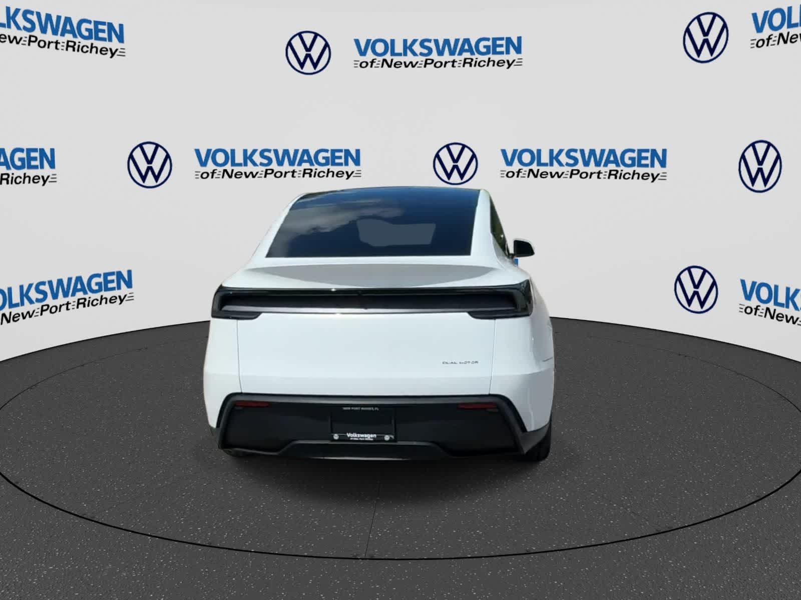2026 Tesla Model Y AWD