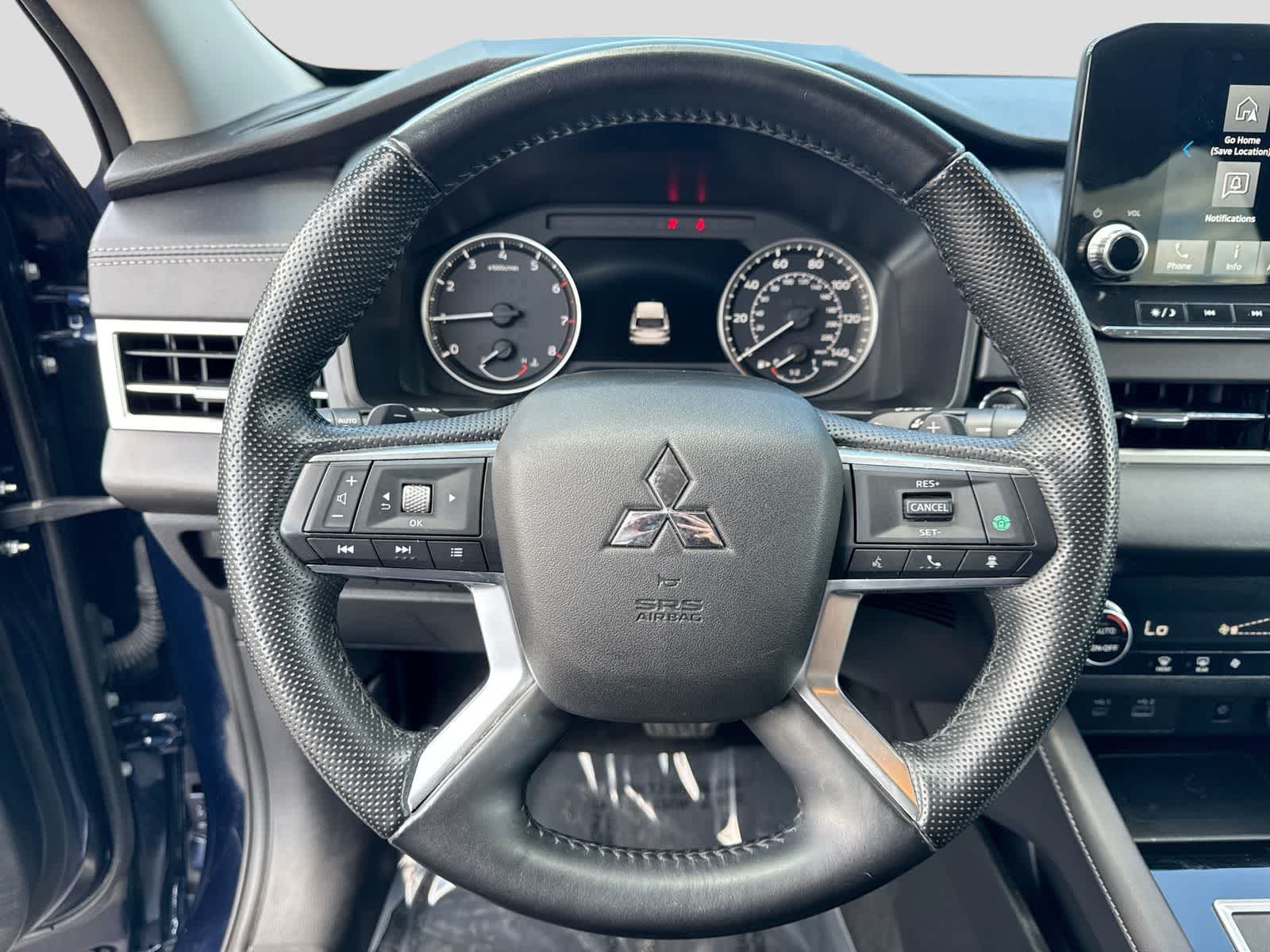 2024 Mitsubishi Outlander SE