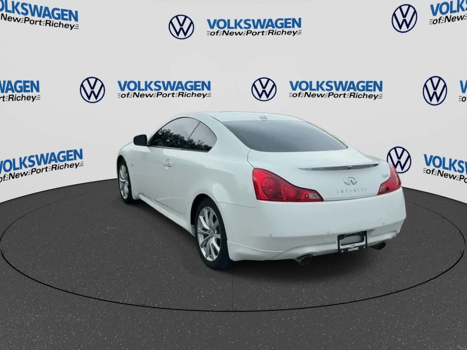 2014 INFINITI Q60 Coupe Journey