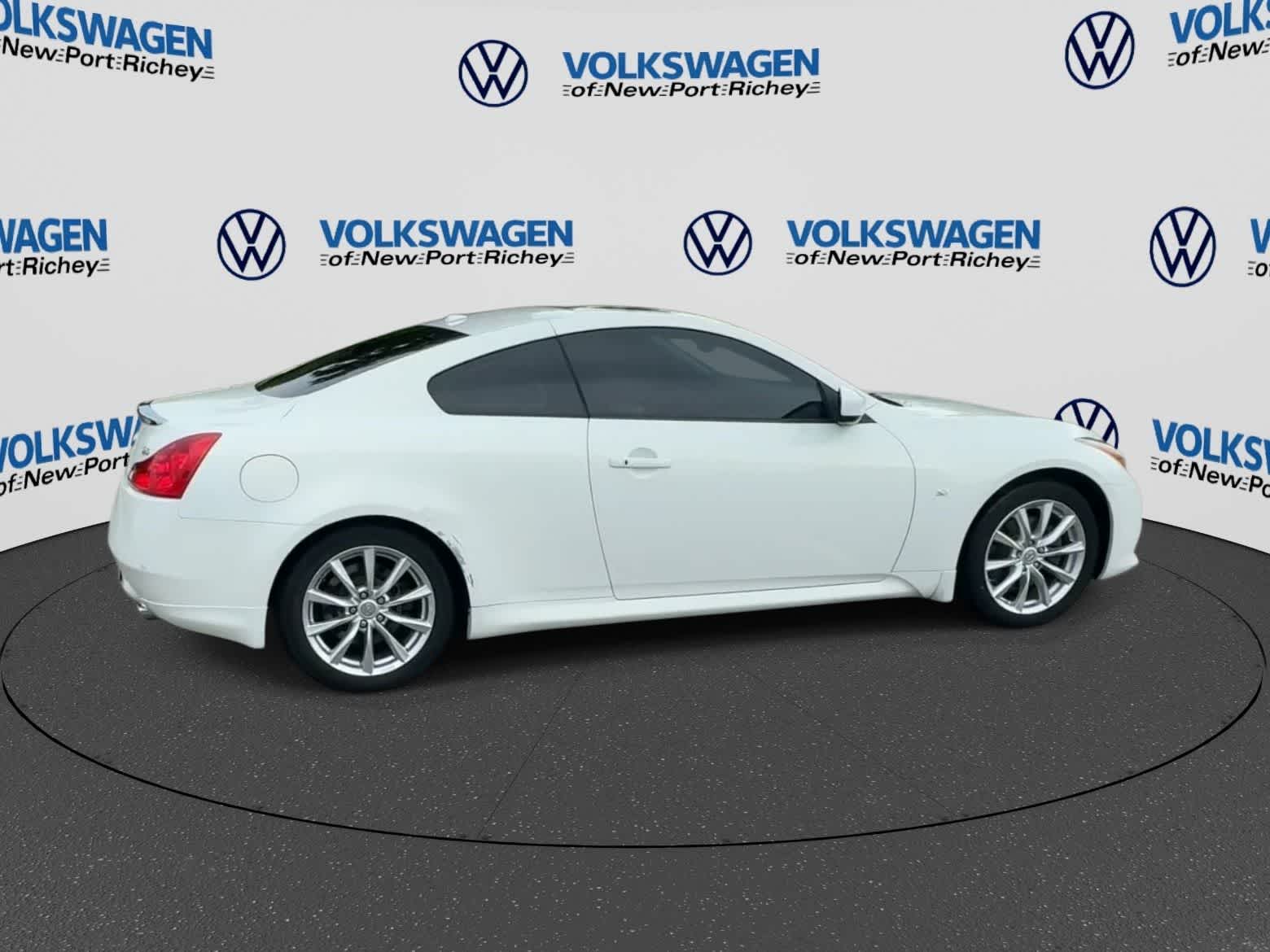 2014 INFINITI Q60 Coupe Journey