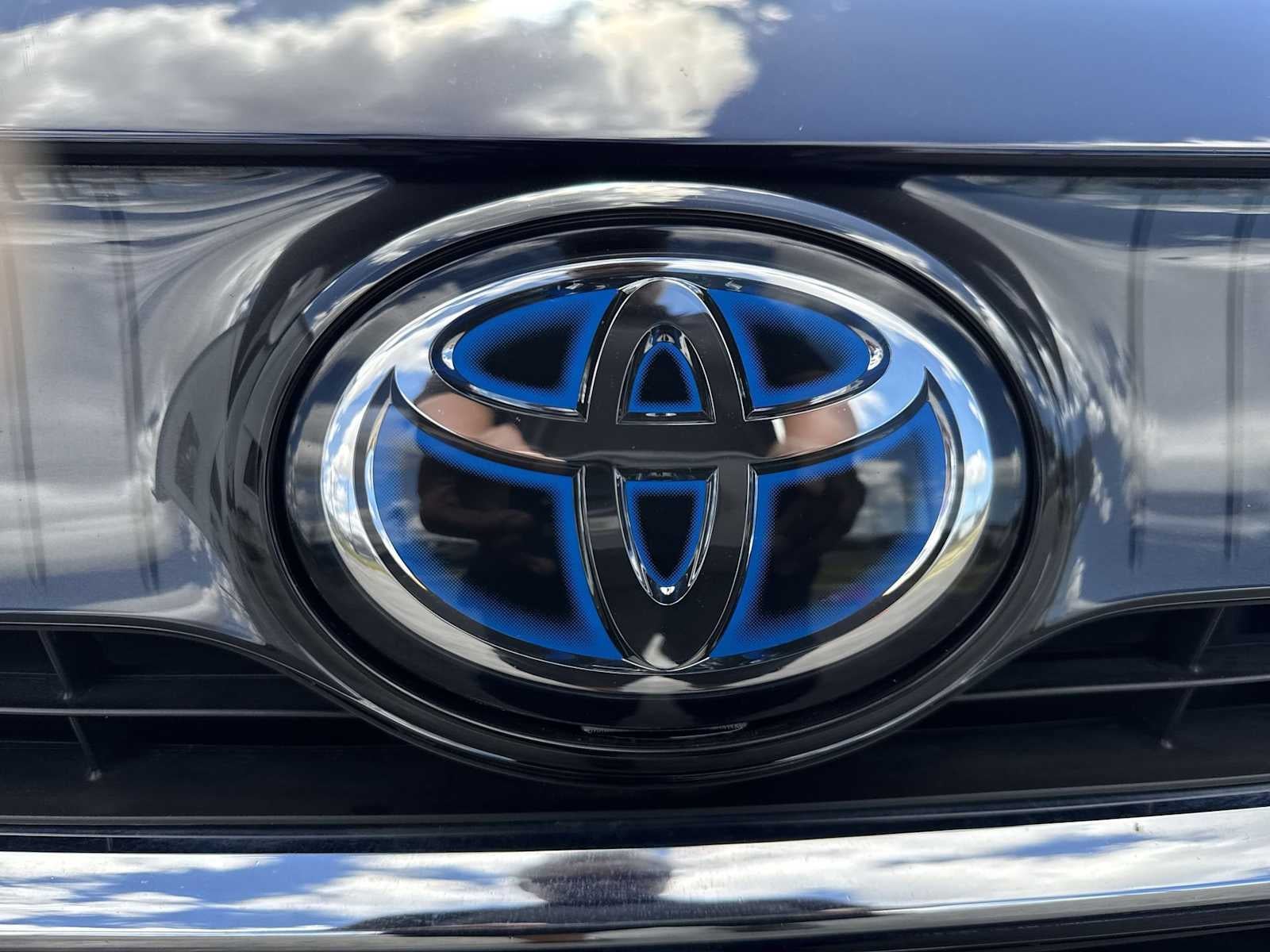 2024 Toyota Venza LE