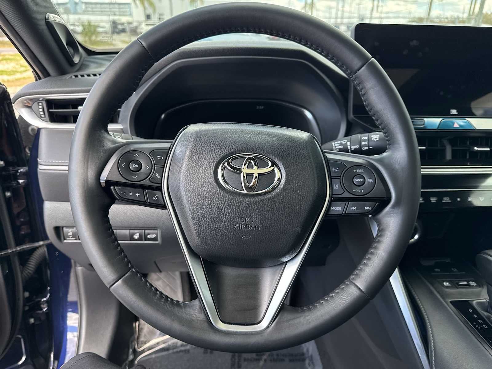 2024 Toyota Venza LE