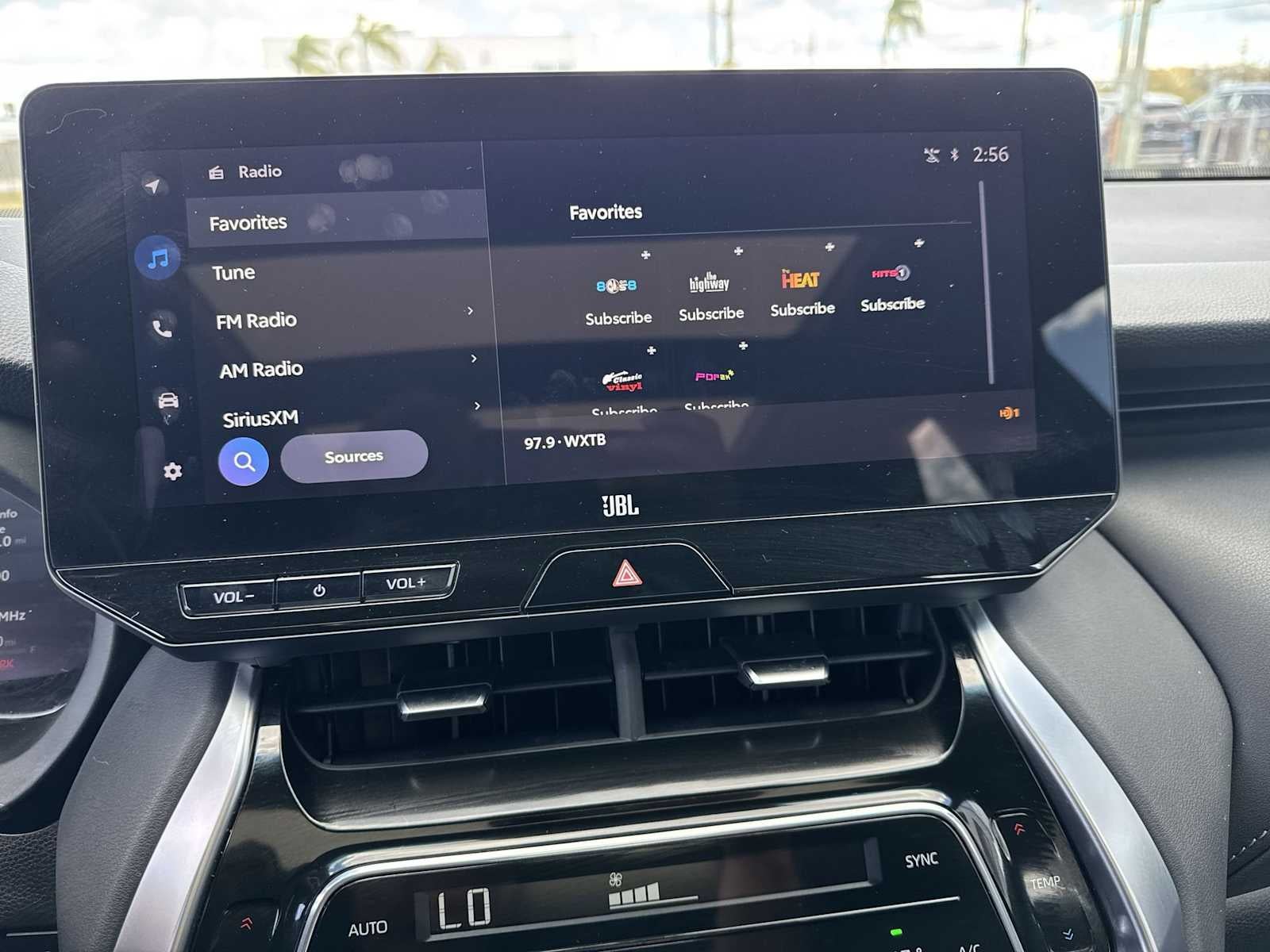 2024 Toyota Venza LE