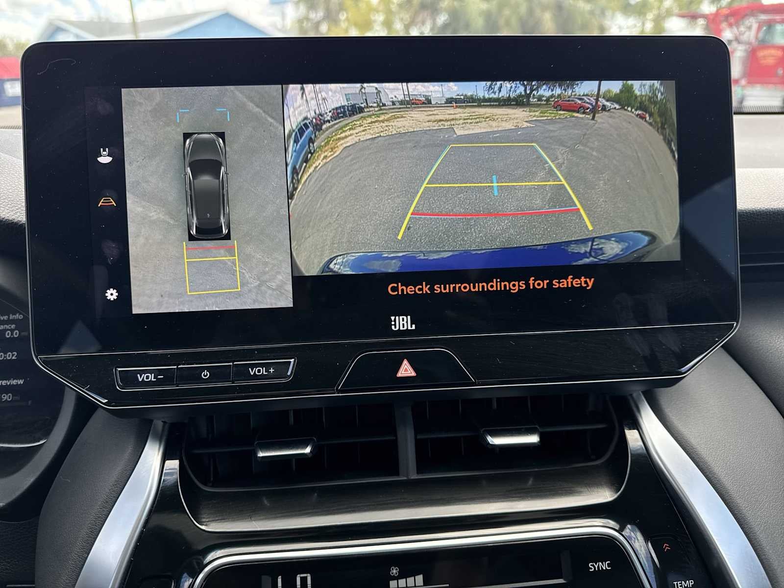 2024 Toyota Venza LE