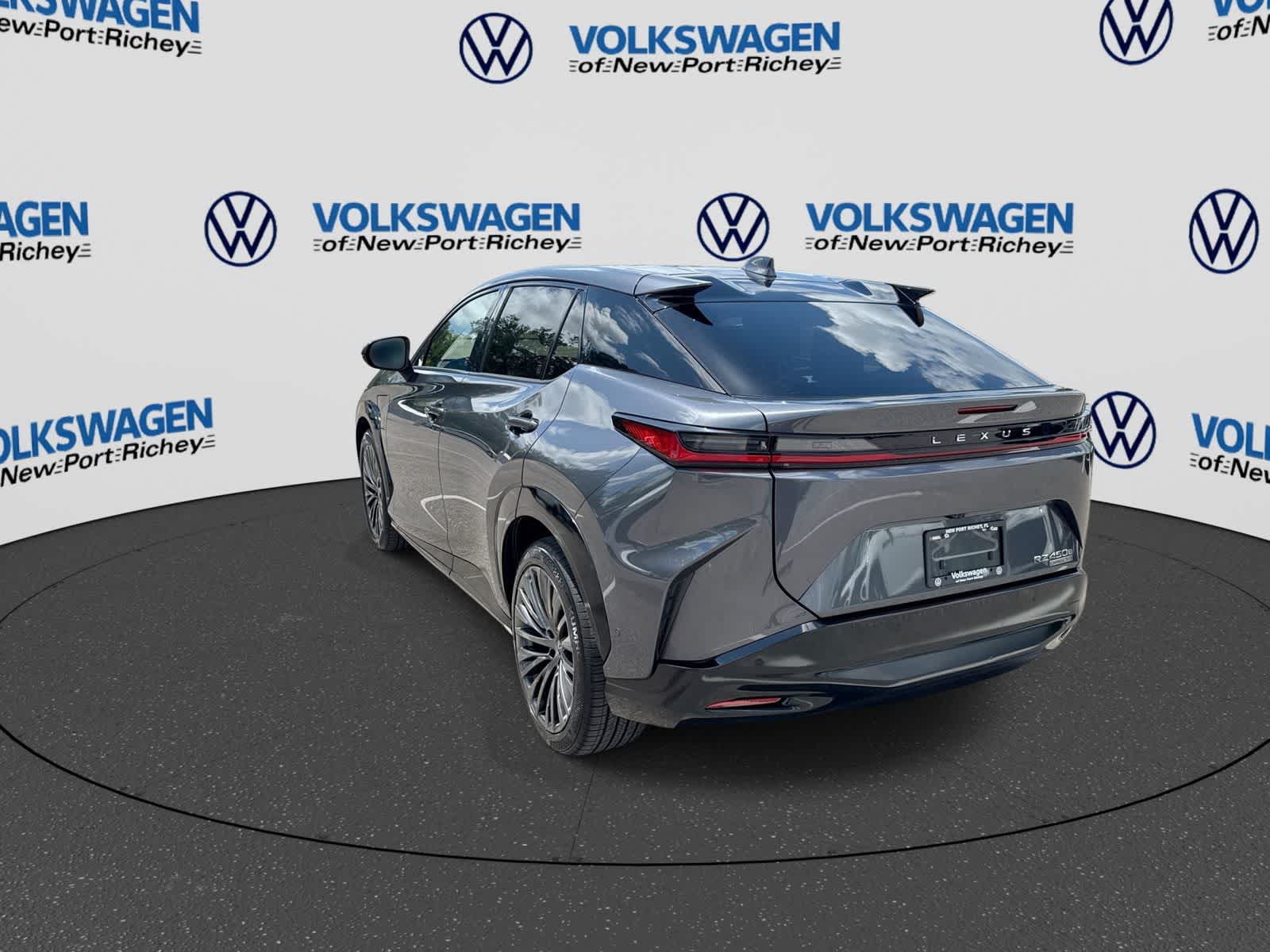 2023 Lexus RZ 450e Luxury