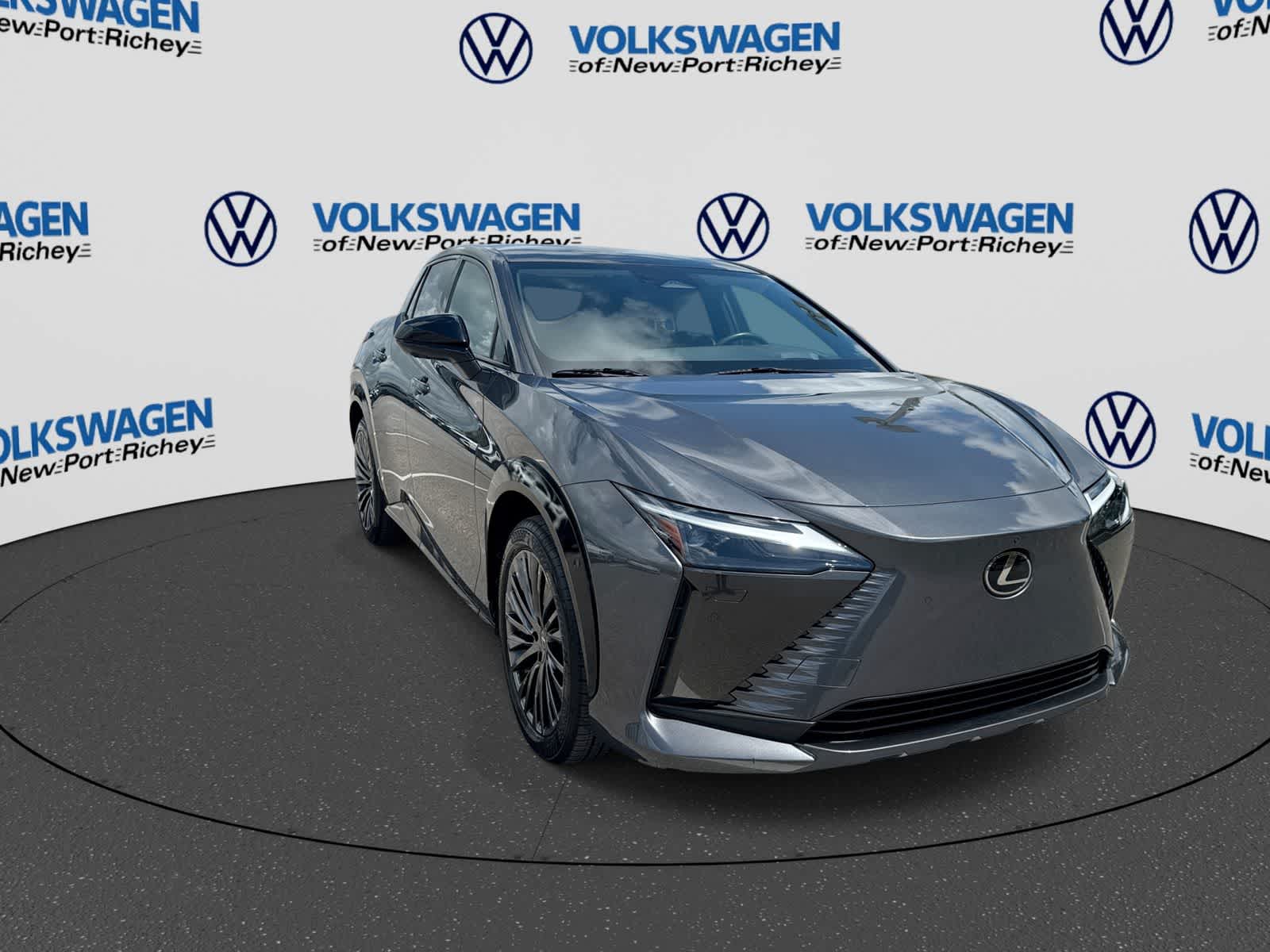 2023 Lexus RZ 450e Luxury