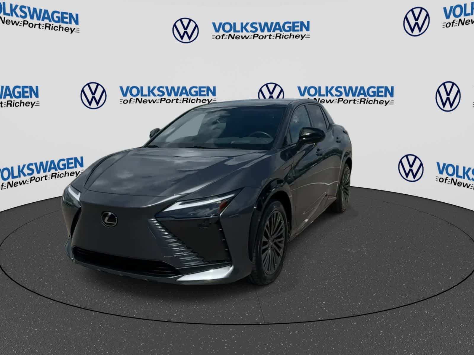 2023 Lexus RZ 450e Luxury