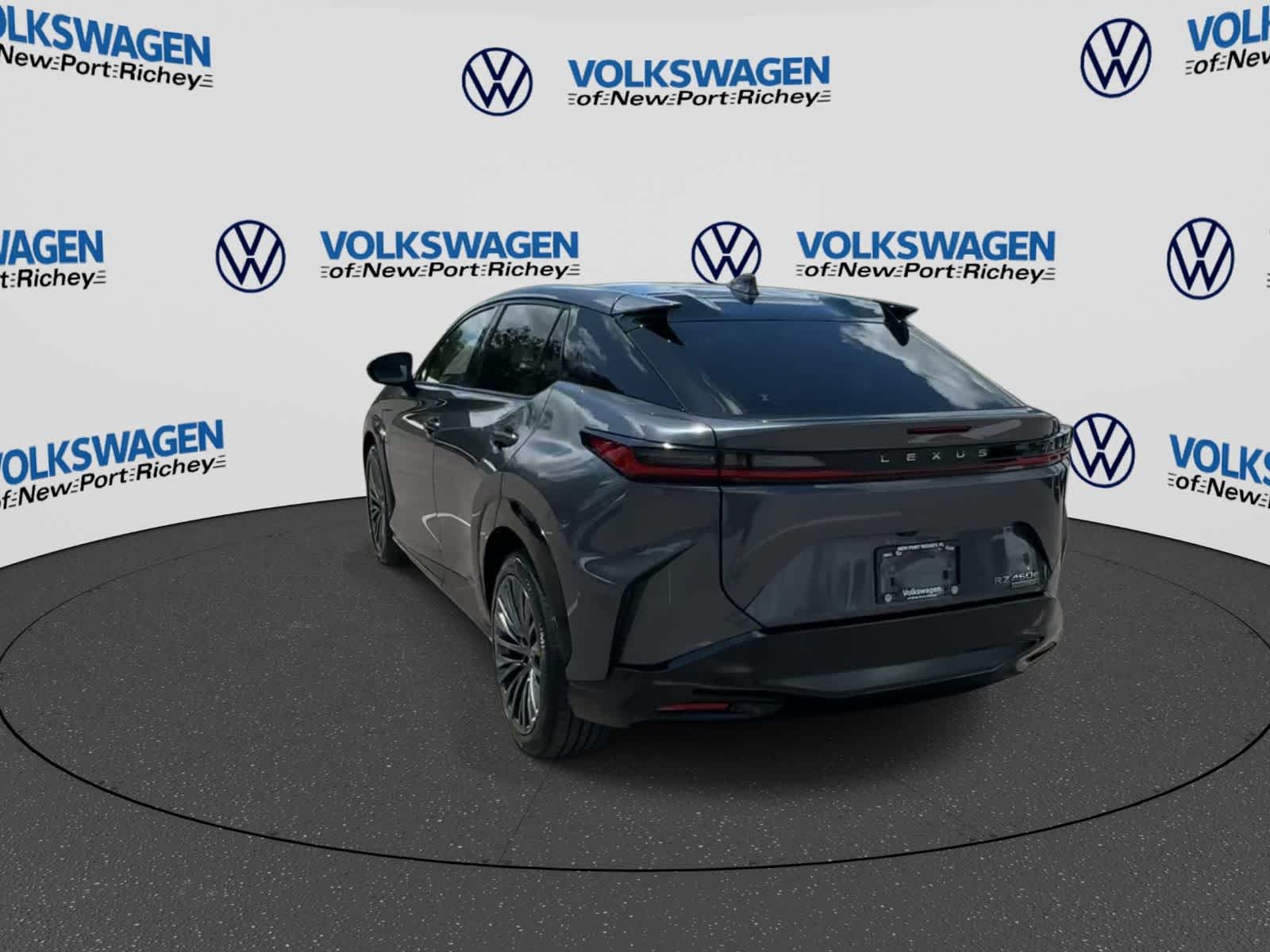 2023 Lexus RZ 450e Luxury