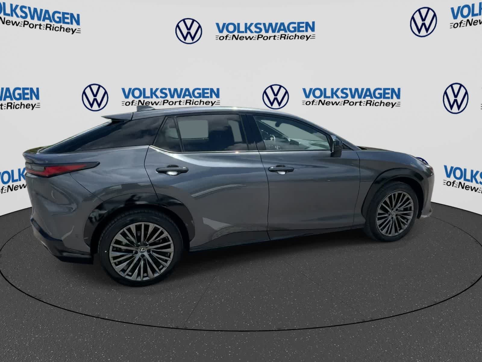 2023 Lexus RZ 450e Luxury