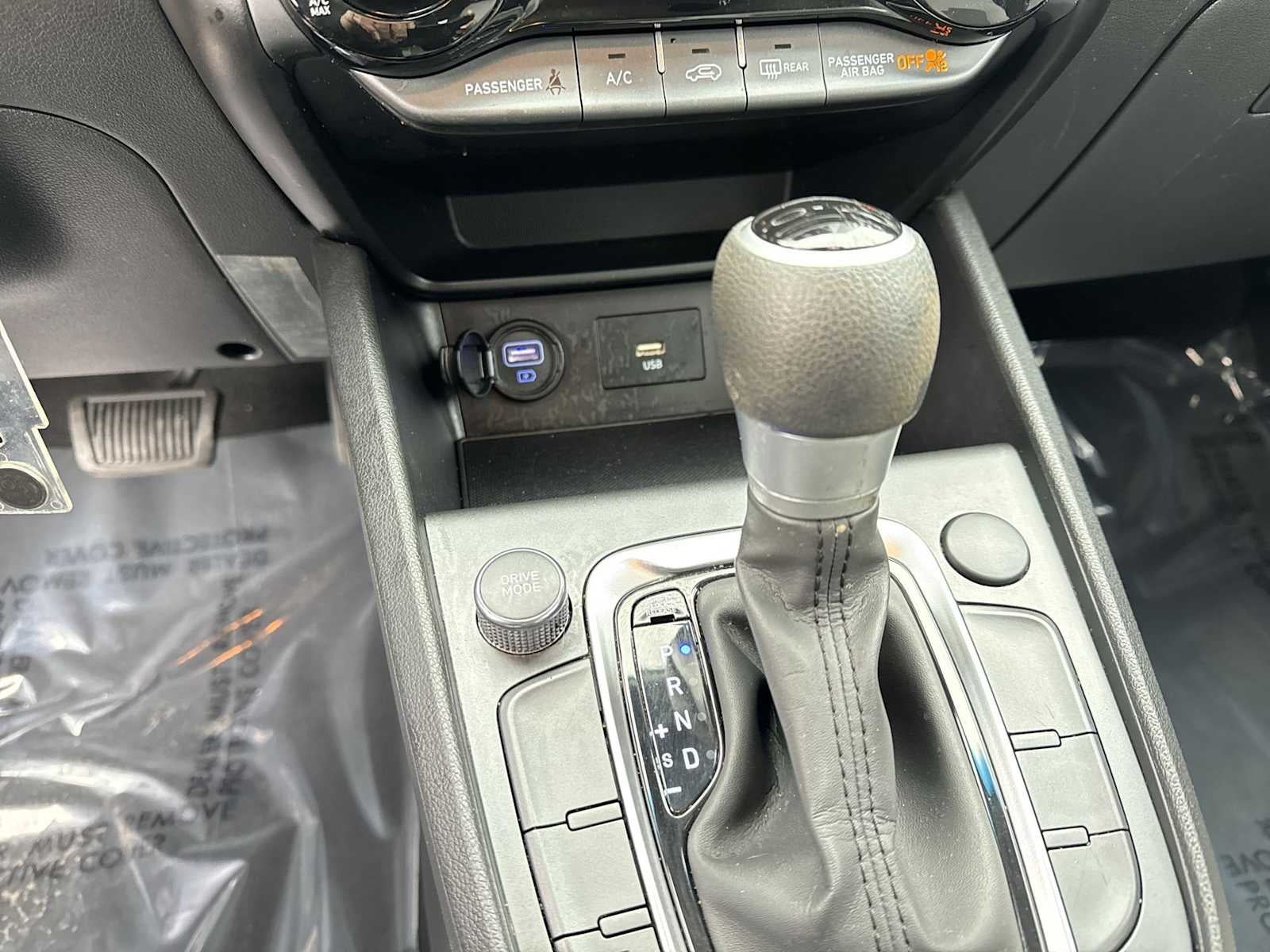 2022 Hyundai Kona SE