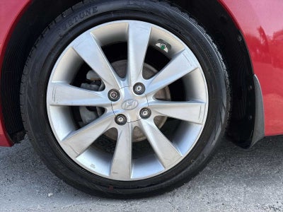 2013 Hyundai Accent 5-Door SE