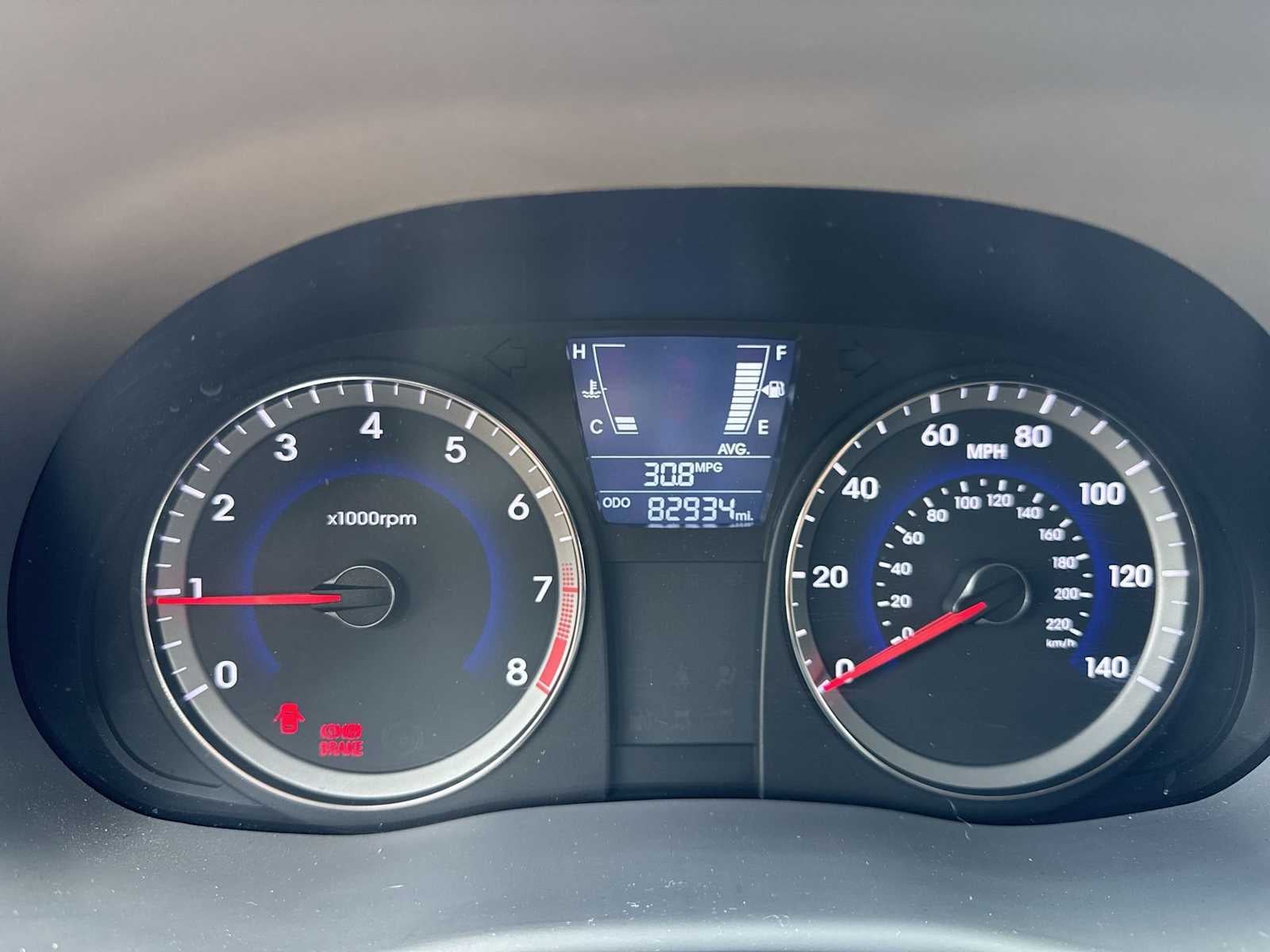 2013 Hyundai Accent 5-Door SE