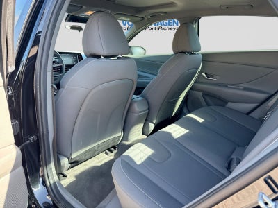 2022 Hyundai Elantra SEL