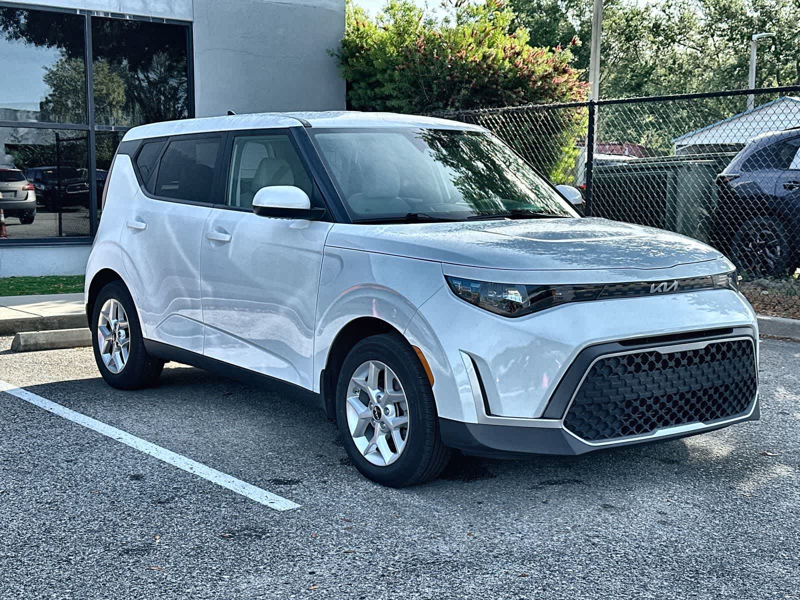 2024 Kia Soul LX