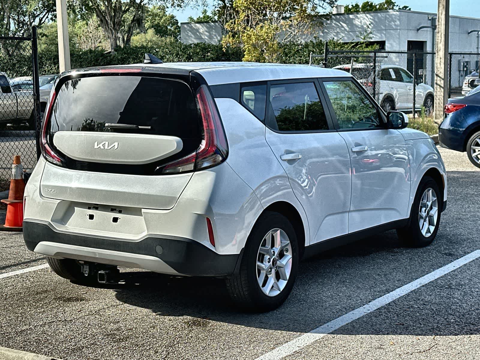 2024 Kia Soul LX