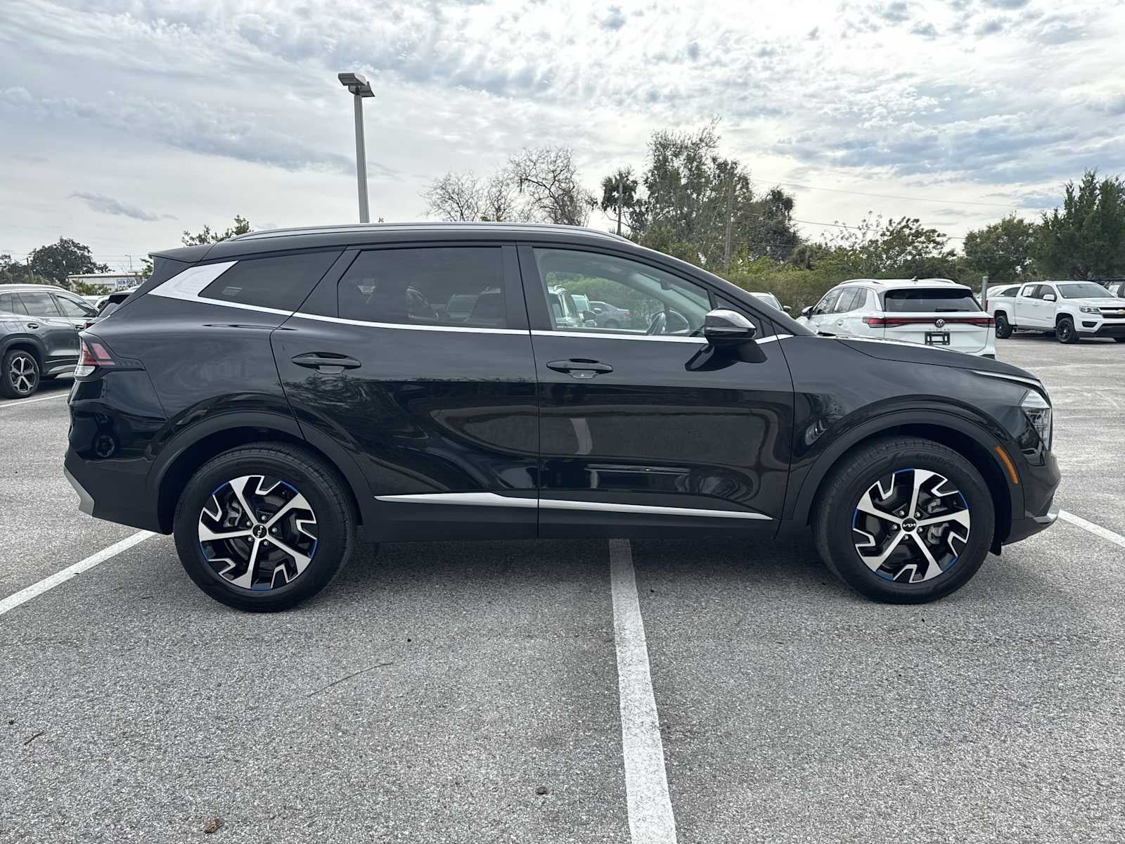 2024 Kia Sportage Hybrid EX