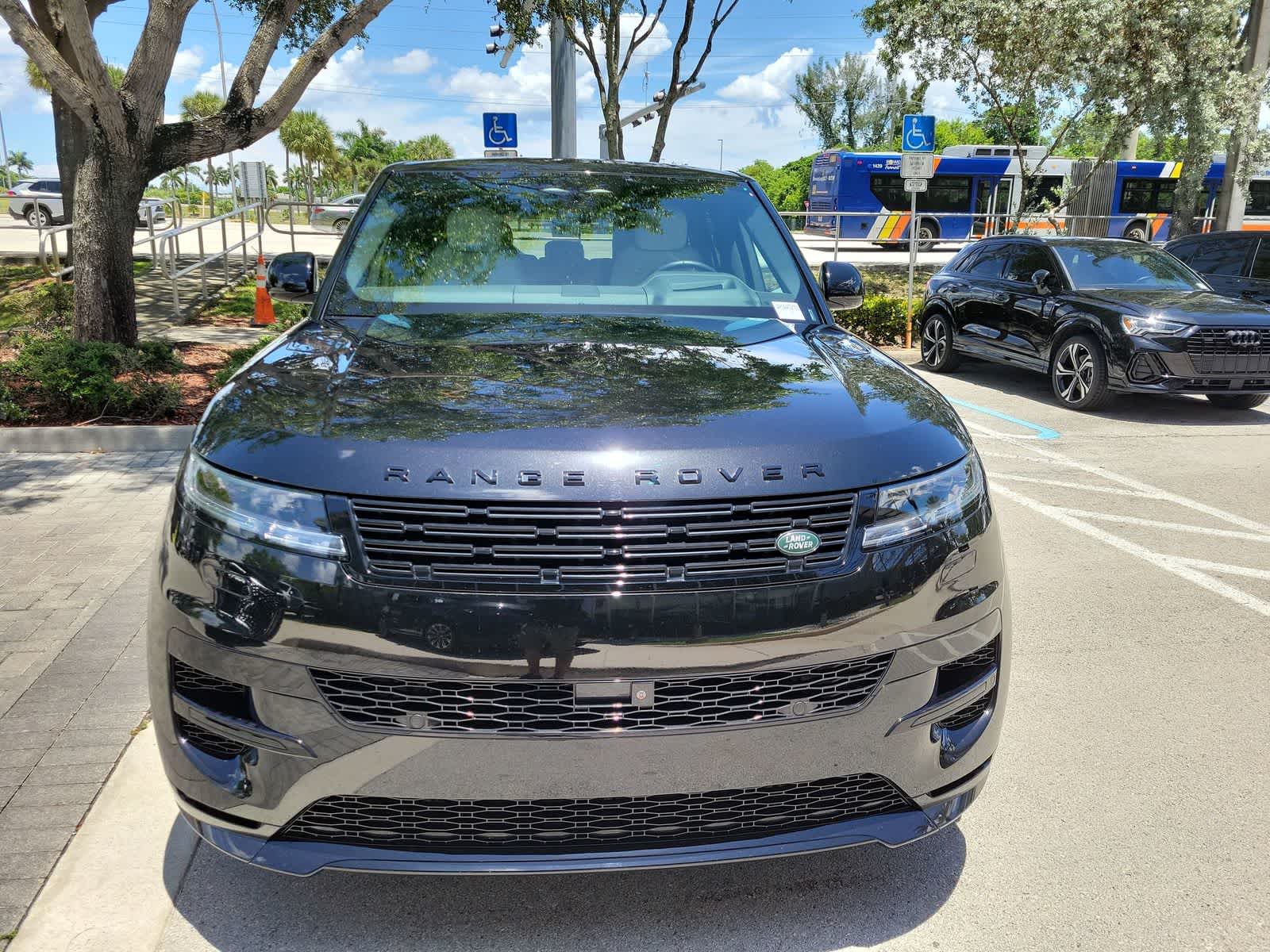 2025 Land Rover Range Rover Sport Dynamic SE