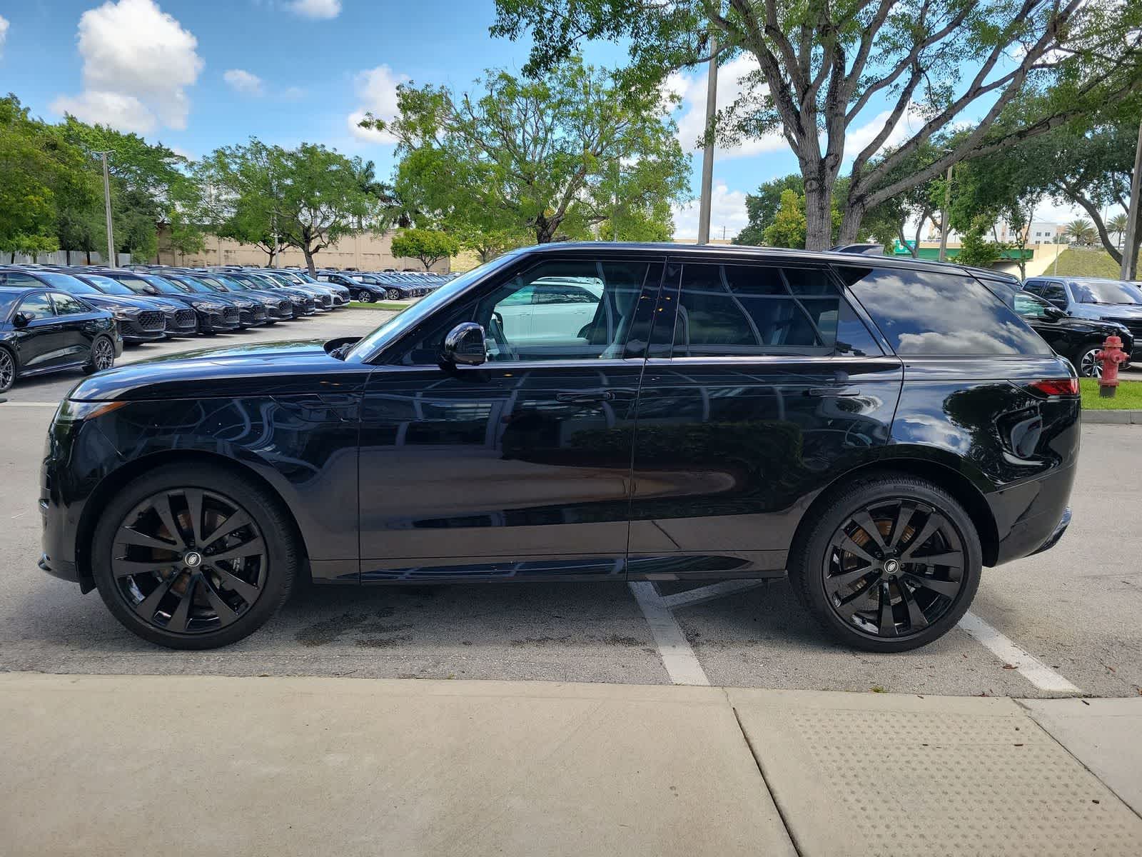 2025 Land Rover Range Rover Sport Dynamic SE