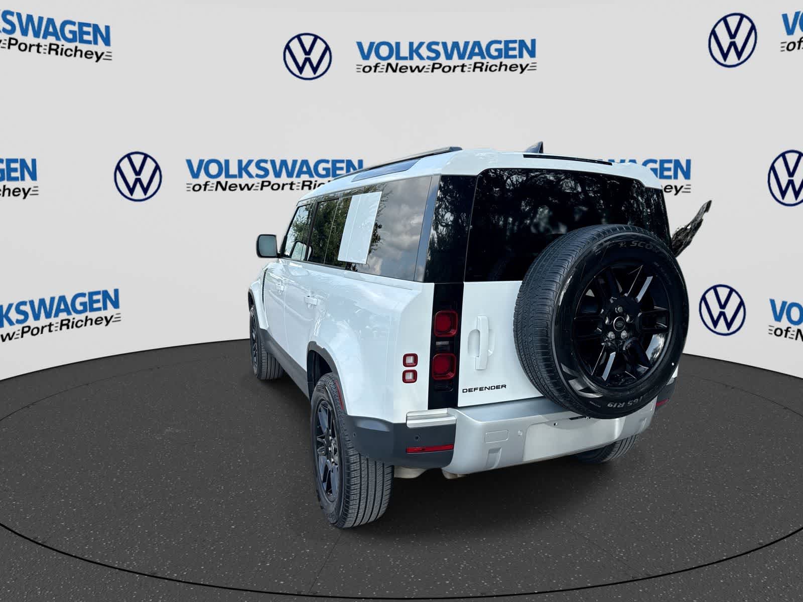 2025 Land Rover Defender S
