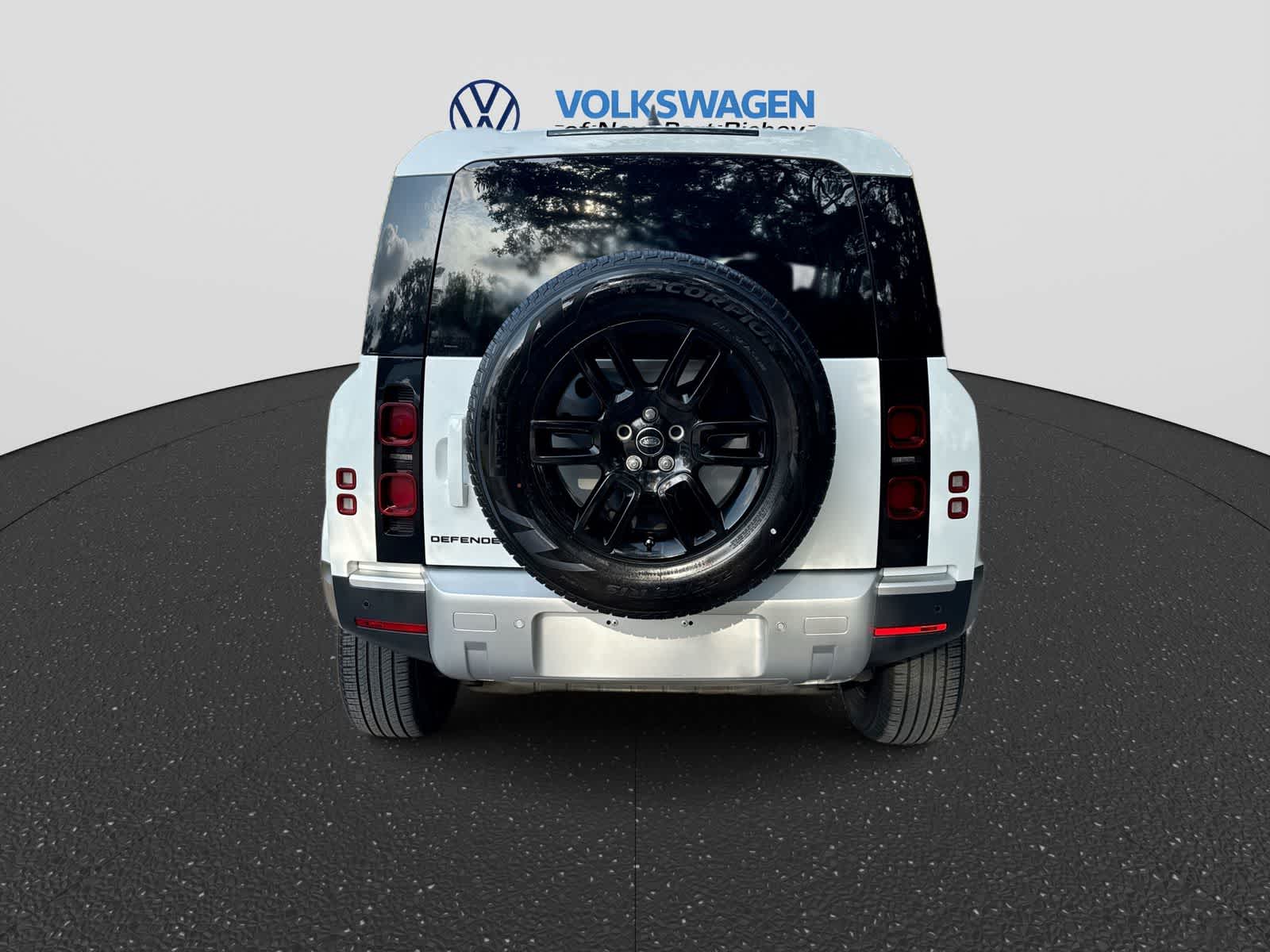 2025 Land Rover Defender S
