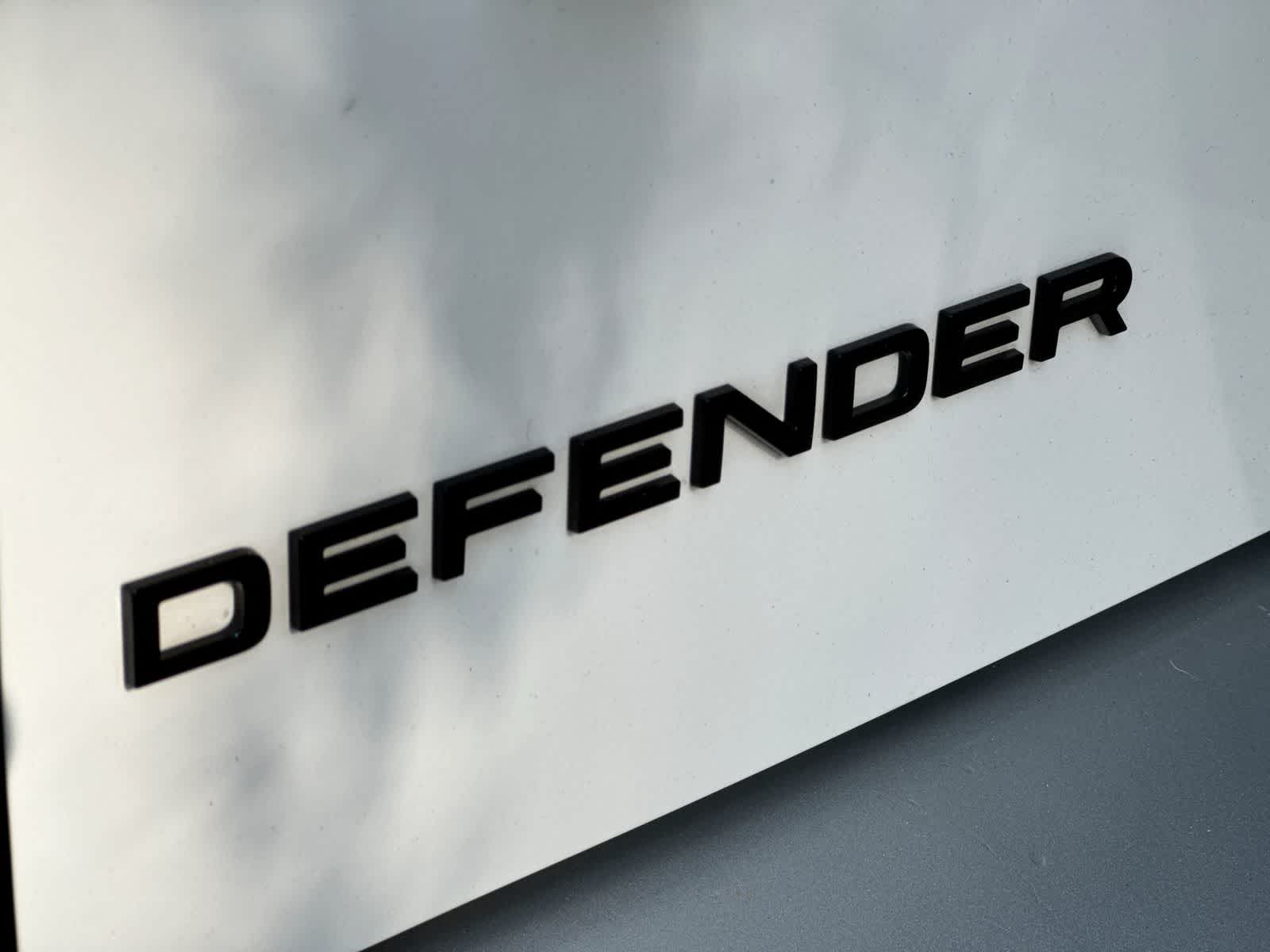 2025 Land Rover Defender S