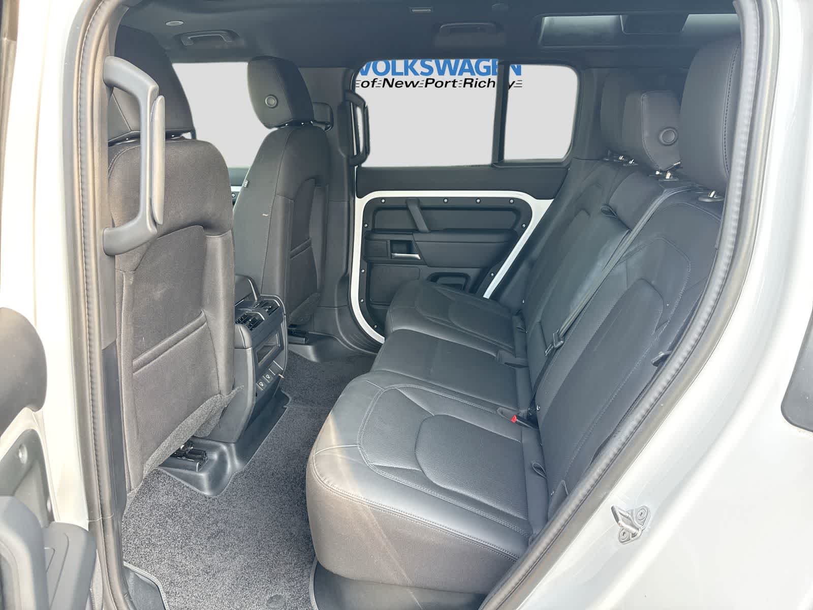 2025 Land Rover Defender S
