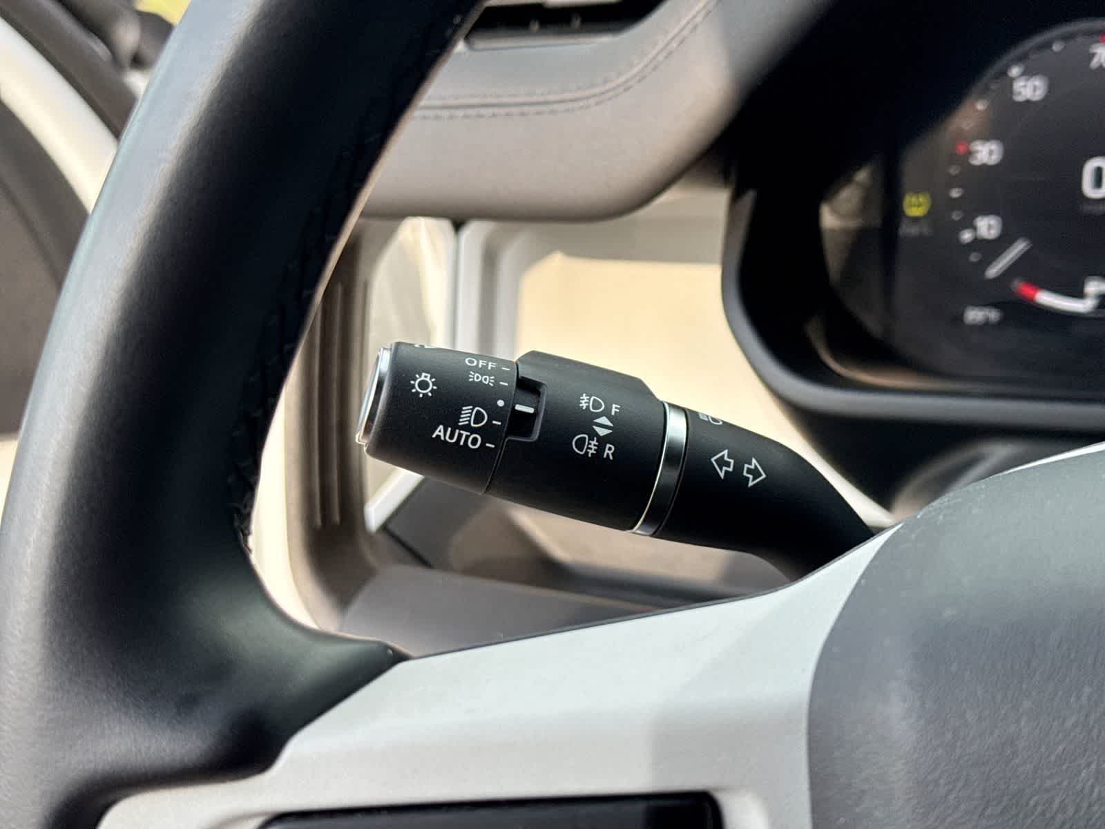 2025 Land Rover Defender S