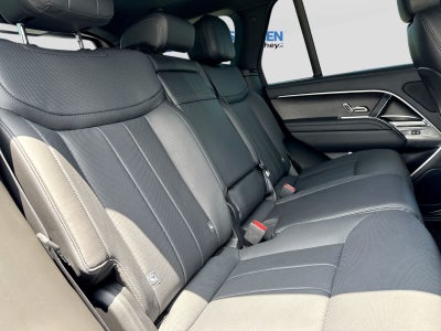 2023 Land Rover Range Rover SE