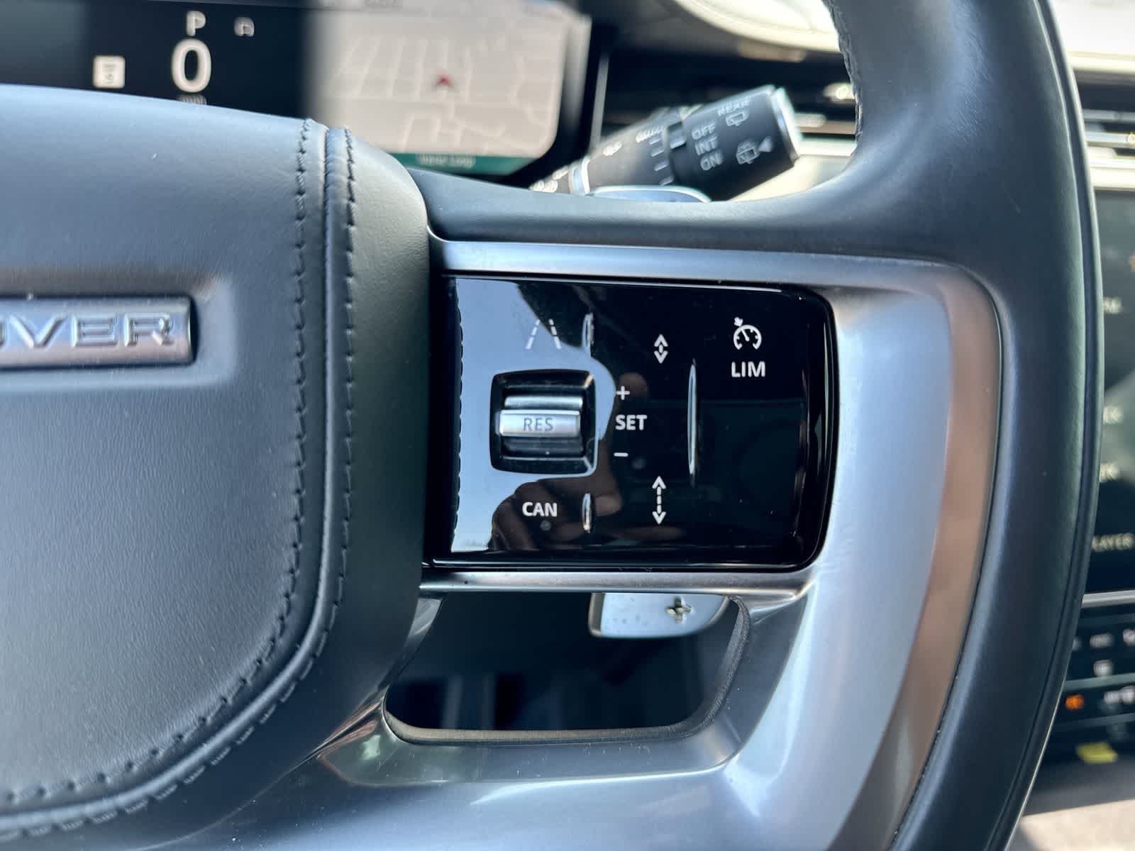 2023 Land Rover Range Rover SE
