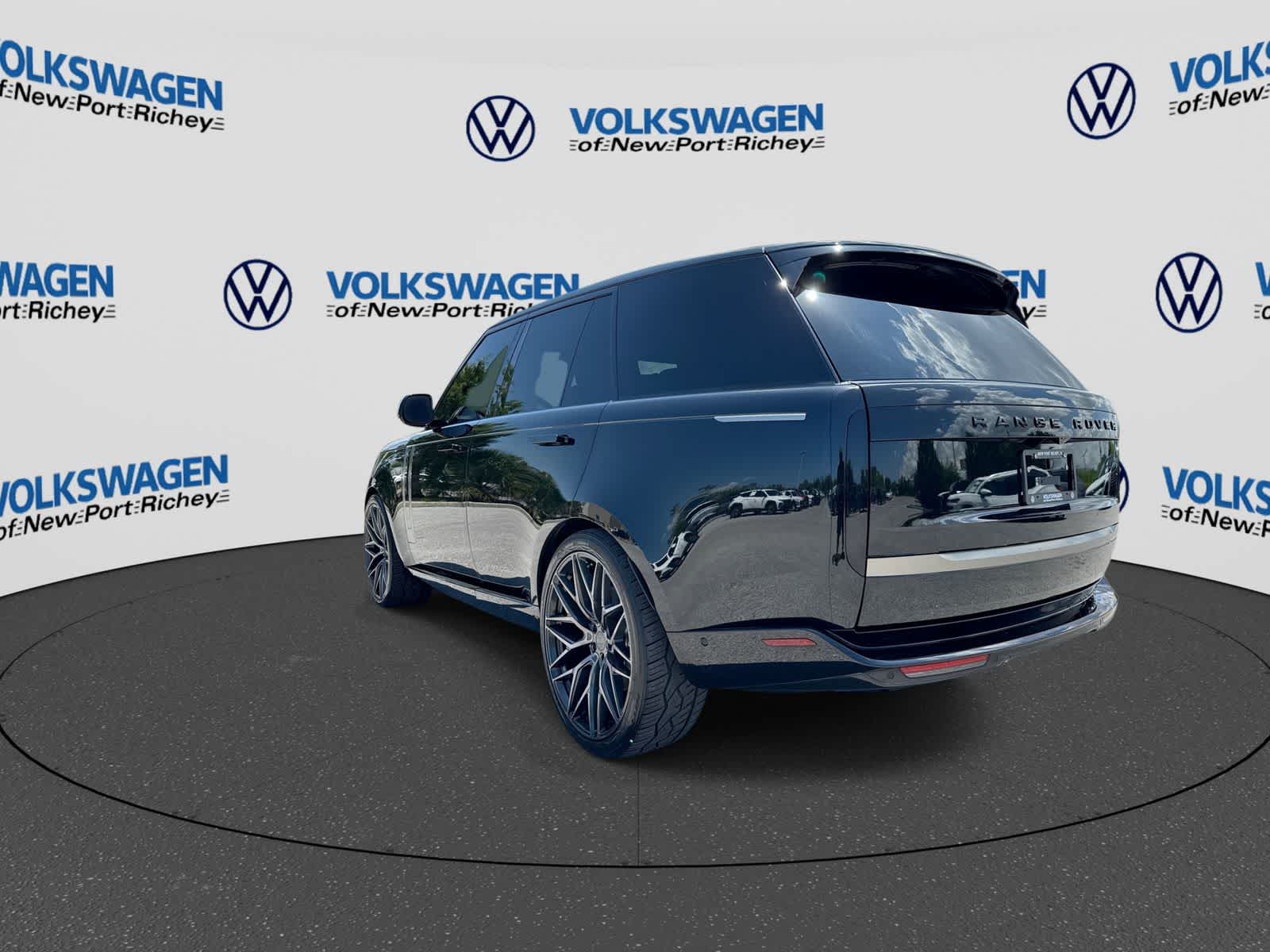 2023 Land Rover Range Rover SE