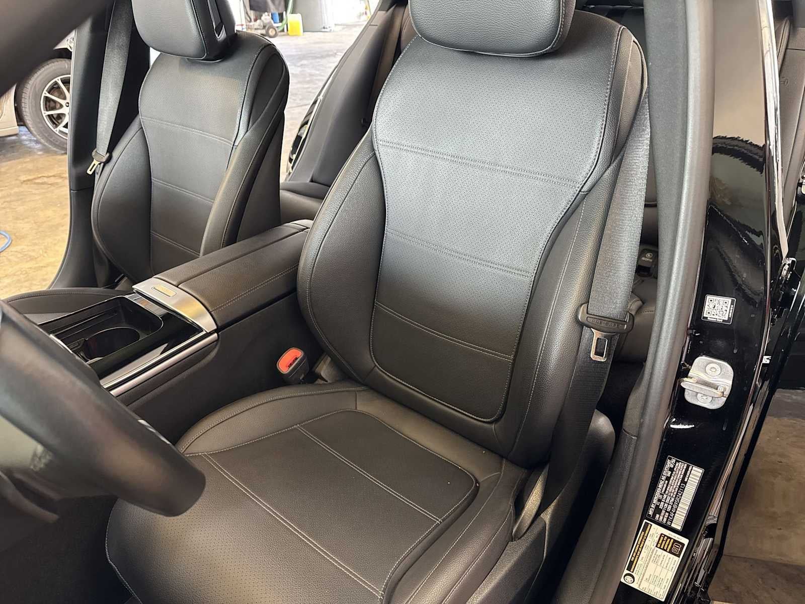 2025 Mercedes-Benz C 300 C 300