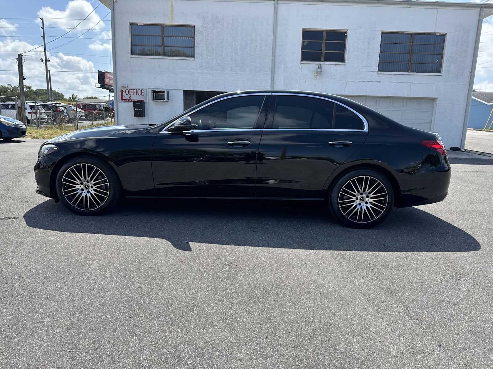 2025 Mercedes-Benz C 300 C 300