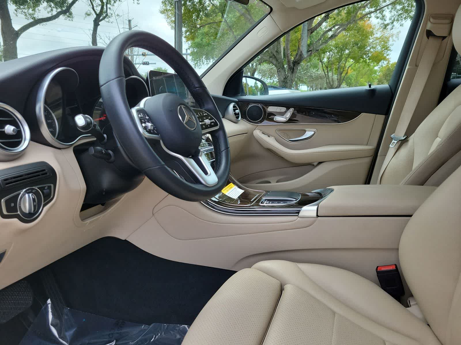 2021 Mercedes-Benz GLC 300 GLC 300