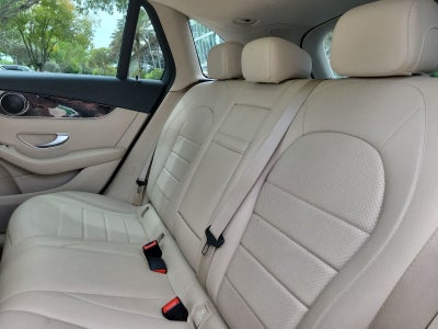 2021 Mercedes-Benz GLC 300 GLC 300