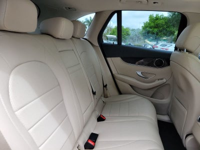 2021 Mercedes-Benz GLC 300 GLC 300
