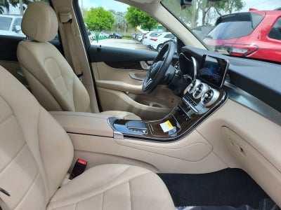 2021 Mercedes-Benz GLC 300 GLC 300