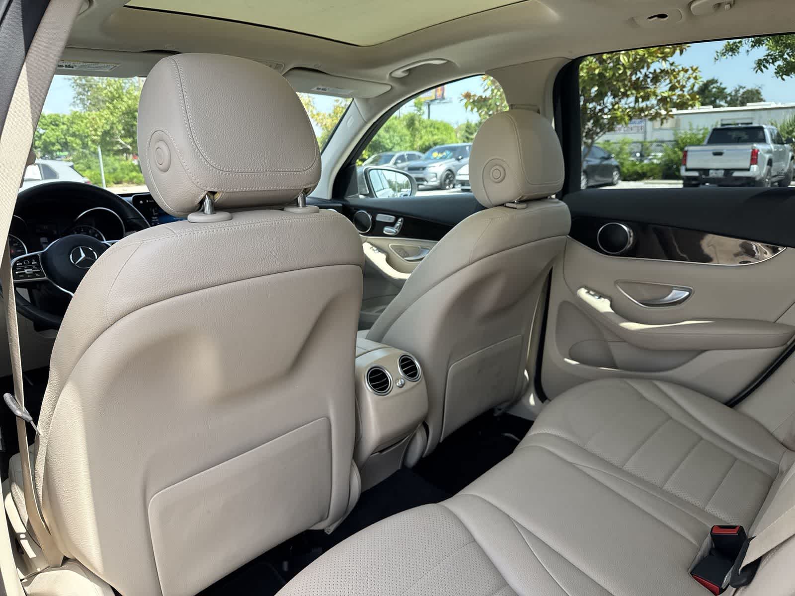 2021 Mercedes-Benz GLC 300 GLC 300