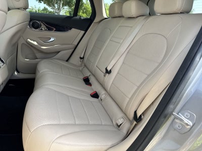 2021 Mercedes-Benz GLC 300 GLC 300