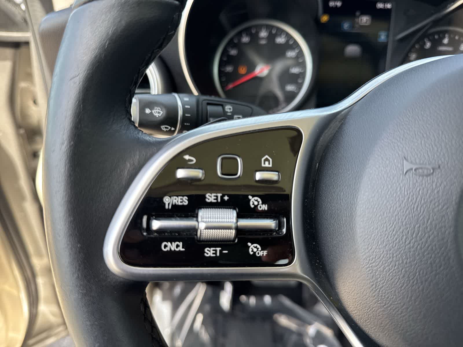 2021 Mercedes-Benz GLC 300 GLC 300