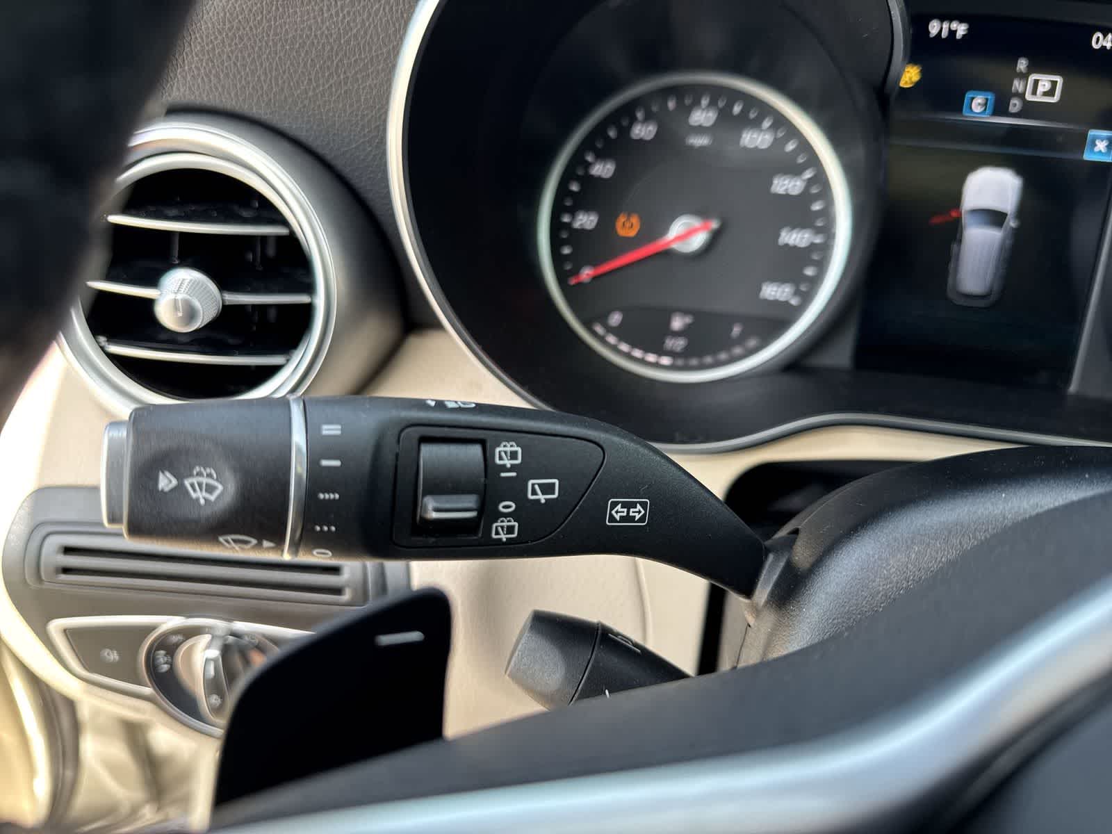2021 Mercedes-Benz GLC 300 GLC 300