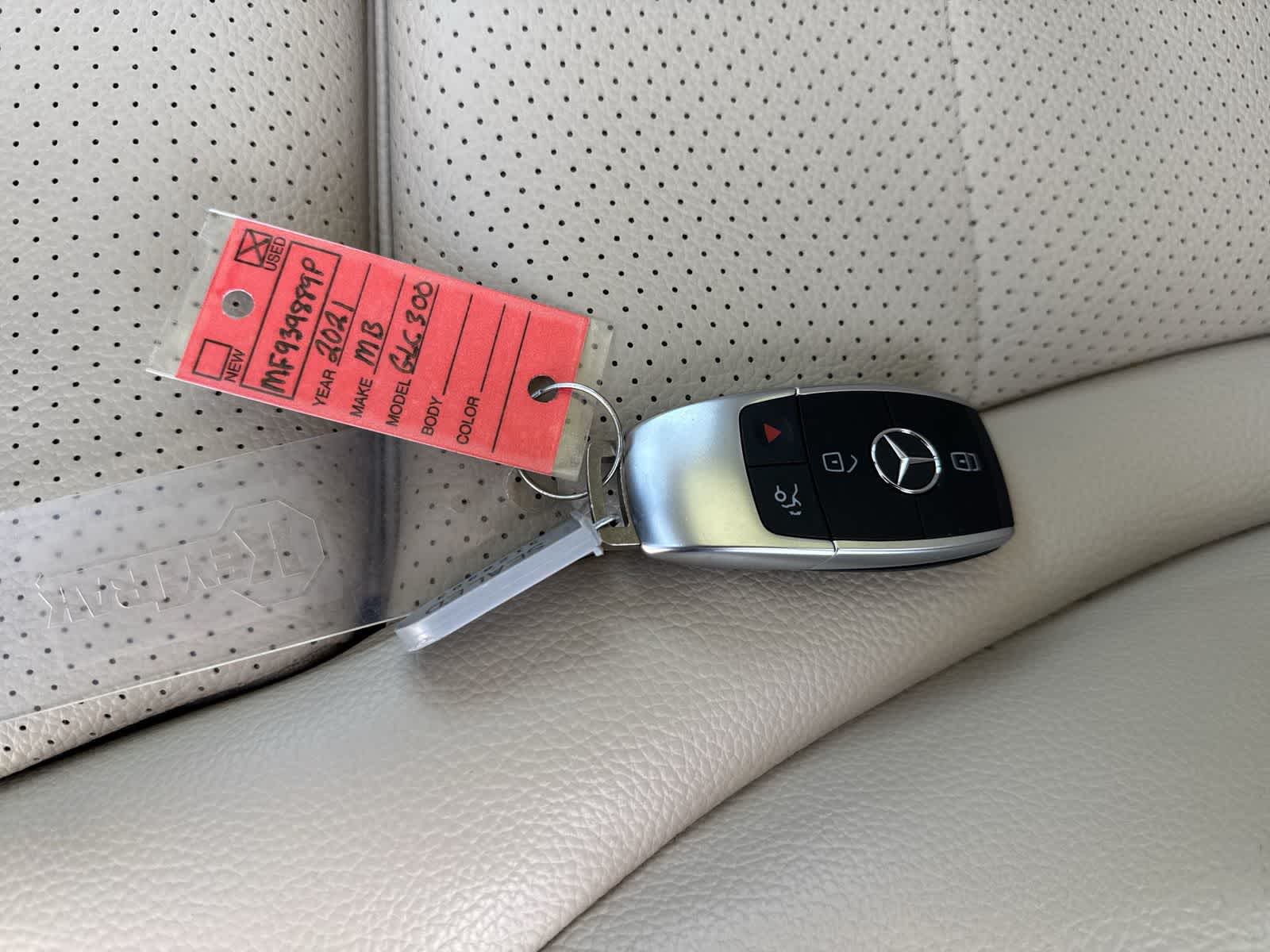 2021 Mercedes-Benz GLC 300 GLC 300